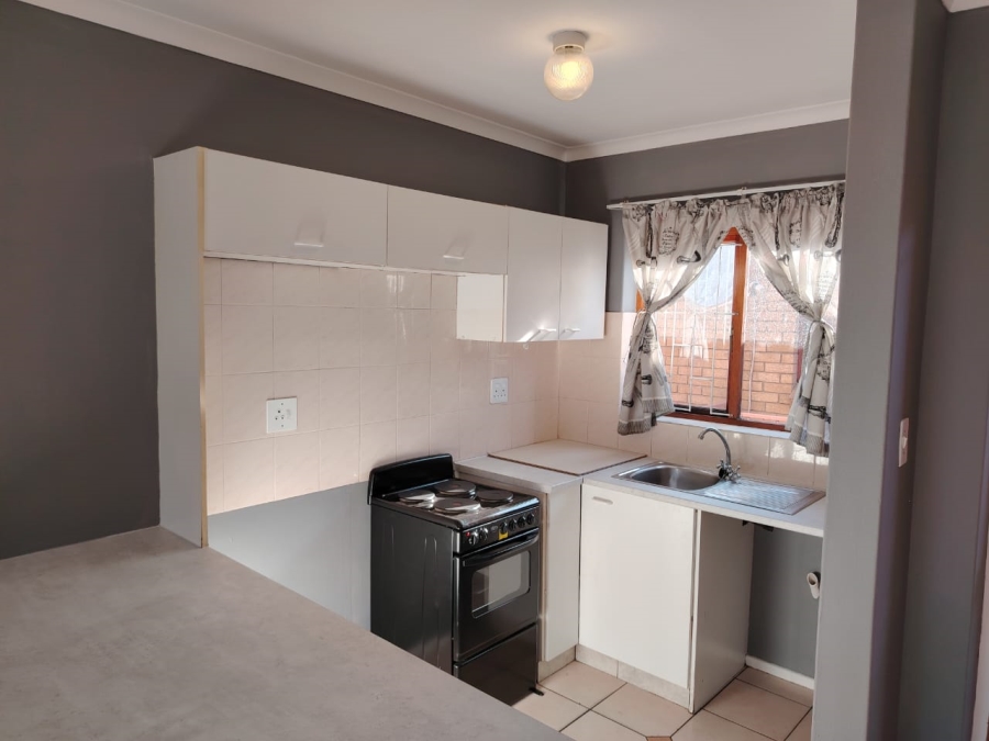 To Let 2 Bedroom Property for Rent in Morgenster Western Cape